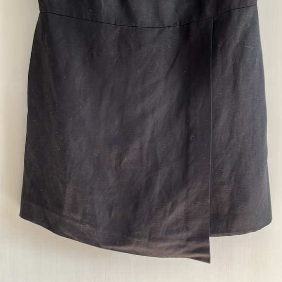 EUC Club Monaco linen blend black sleeveless romper with wrap skirt overlay - Picture 3 of 12